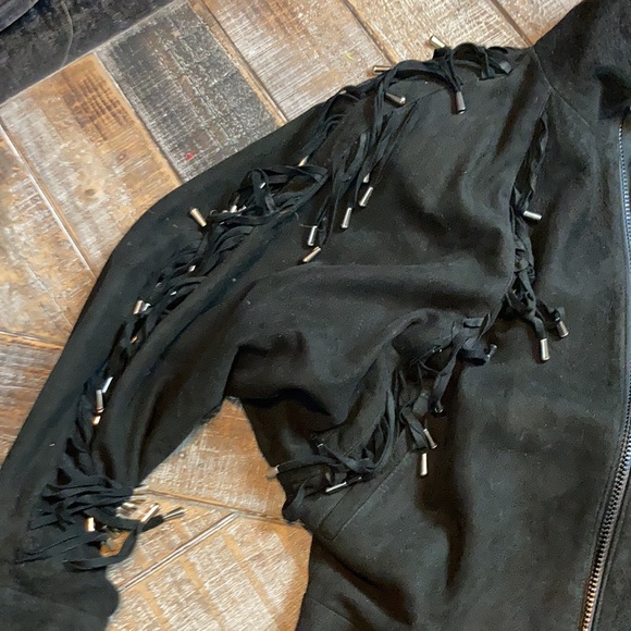 Vintage Suede Fringe jacket by Semplice. Small. Beautiful. - Picture 2 of 6